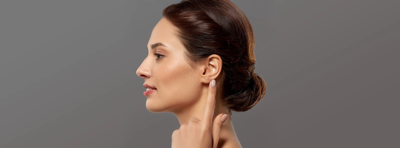Kepçe Kulak Estetiği (Otoplasti) Nedir? Çocuk ve Yetişkinde Süreç Farkları 2 kepce kulak estetigi nedir
